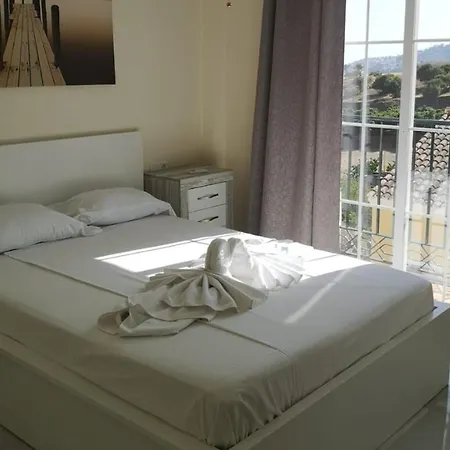 Agradable Adosado En Nerja Villa Exterior photo